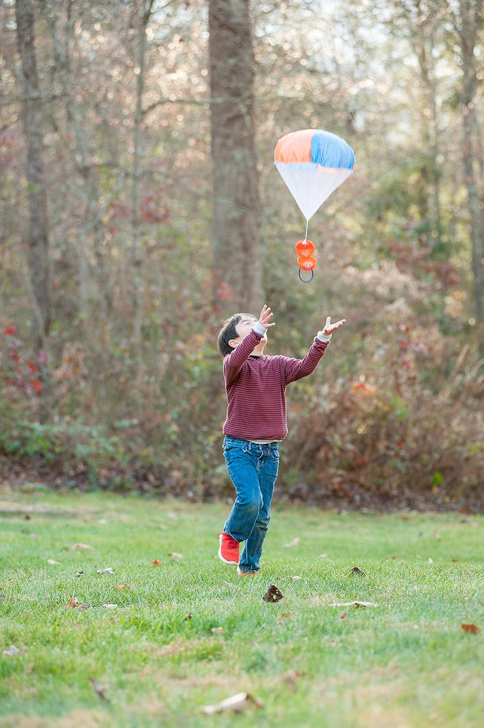 Djubi Parashoot – Slingshot Flying Parachute Outdoor Game for Kids